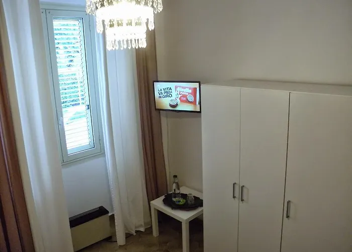 Oda ve Kahvaltı Alfieri